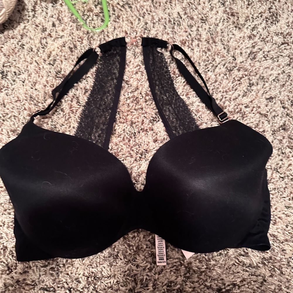 Black Victoria secret 34dd bra